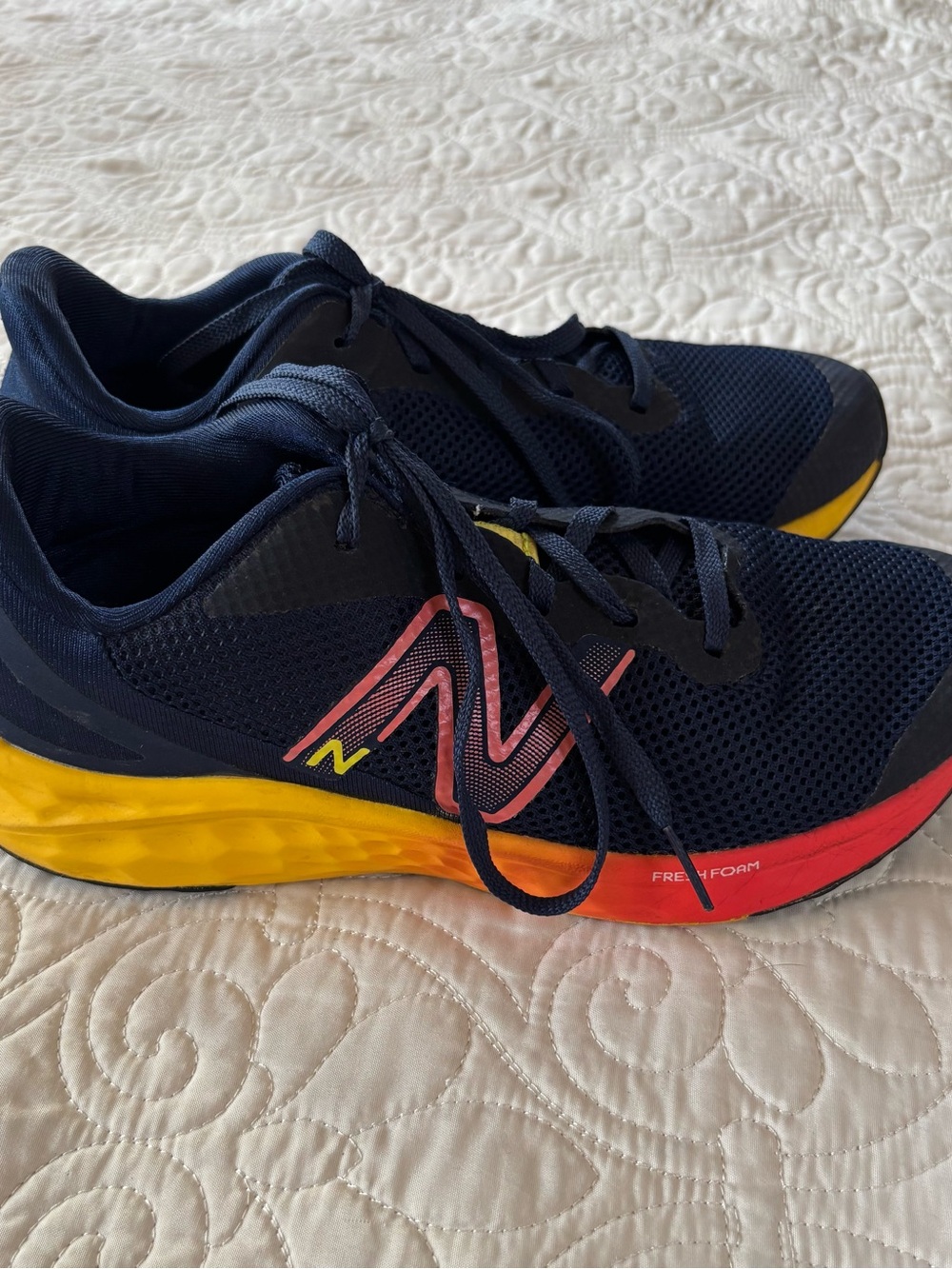 New Balance Fresh Foam Arishi Navy Sneakers